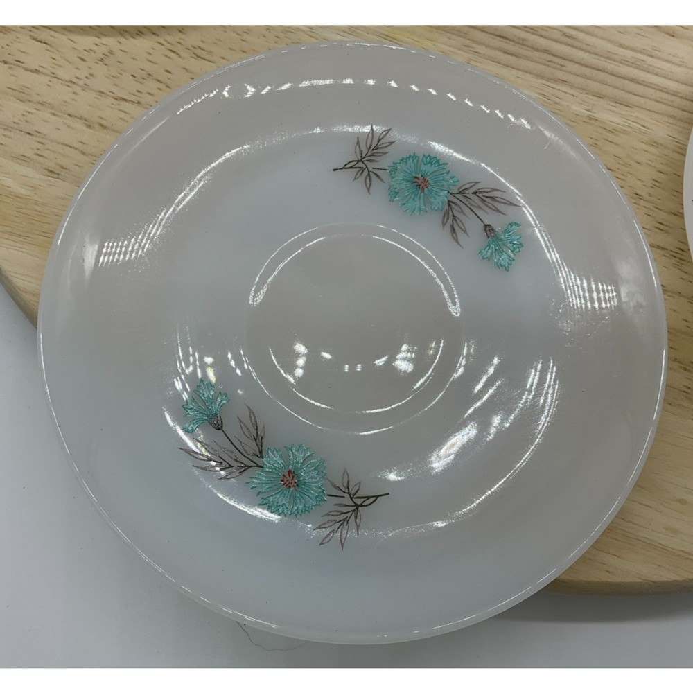 5 Fire King Saucers Floral White Milk Glass Set Of 5 Vintage 1950’s Mid Century - Picture 4 of 6